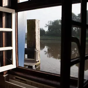 Boat De Barge 3* Brujas